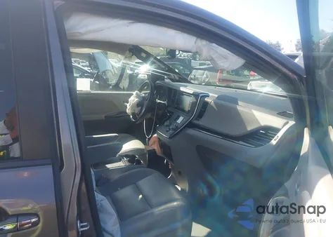 2018 Toyota Sienna Xle 8 Passenger from USA, damaged, VIN 5TDYZ3DC3JS932304